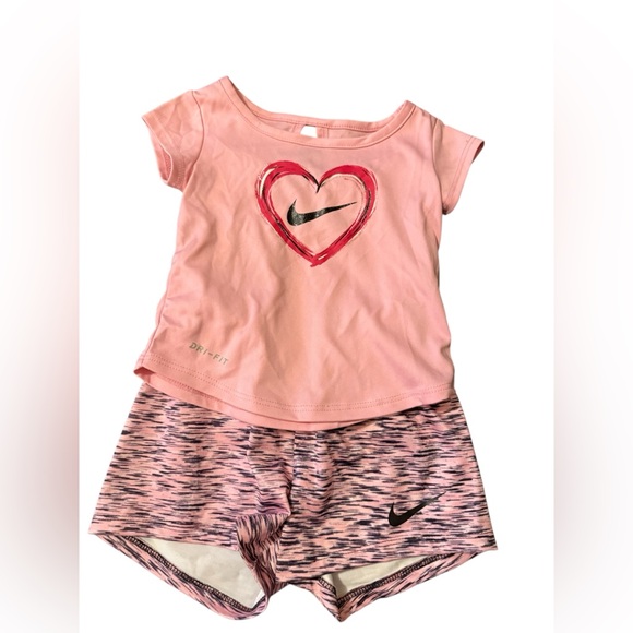 Nike Kids Pink and Black Matching Set - Picture 2 of 8